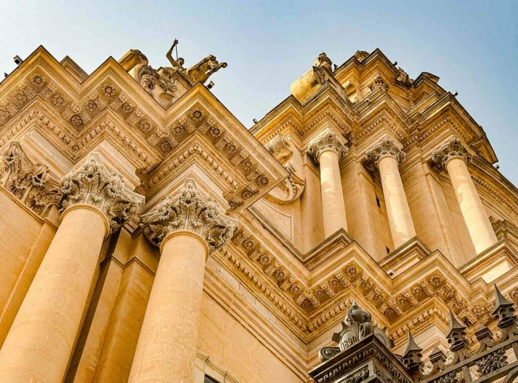 intricate details of Duomo di San Giorgio